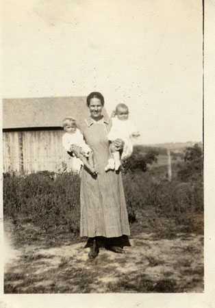 aunt-blanche-mom1920